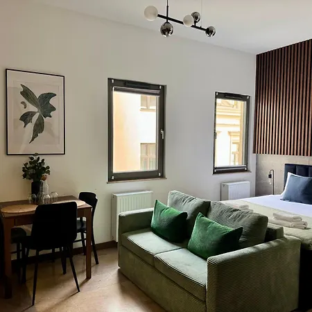 Centrum Smolensk 33 *